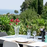 Villa Manila - Sa Riera Secluded, Modern, Sea Views *