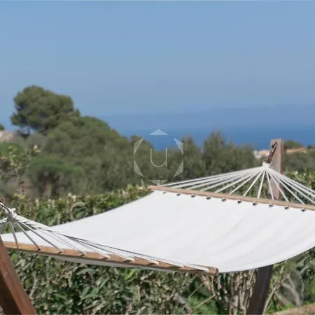 Вилла Manila - Sa Riera Secluded, Modern, Sea Views Бегур