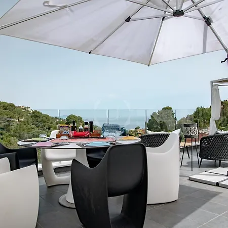 Manila - Sa Riera Secluded, Modern, Sea Views *